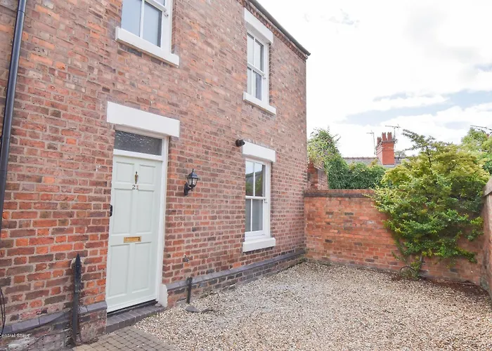 Central Stays - Luxury Central Townhouse - With Free Parking
