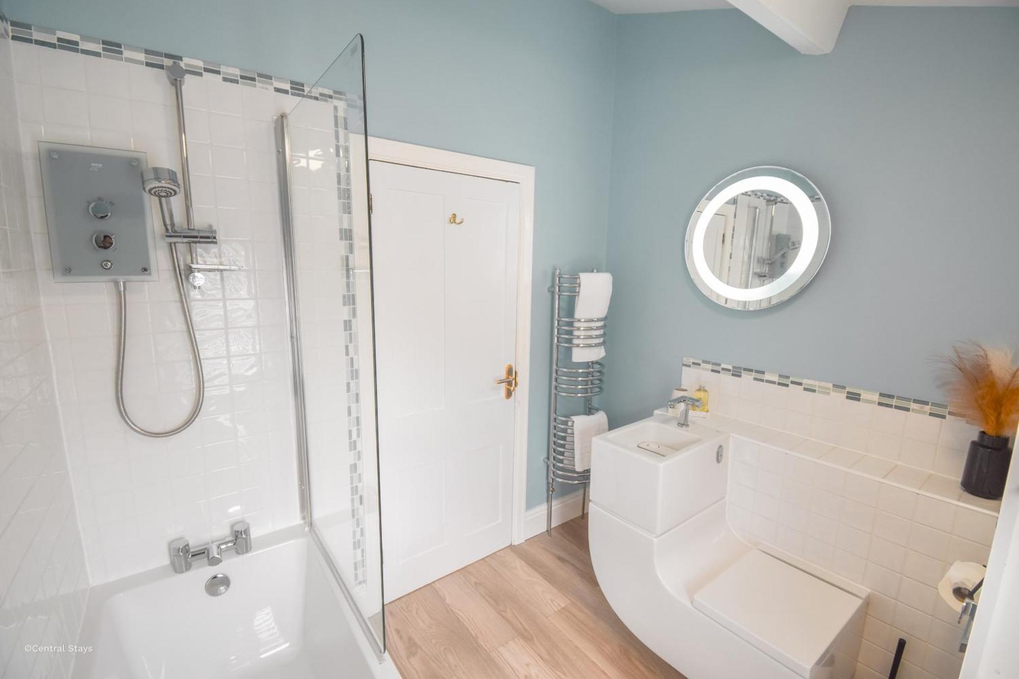 - Luxury Townhouse - With Free Parking Casa vacanze